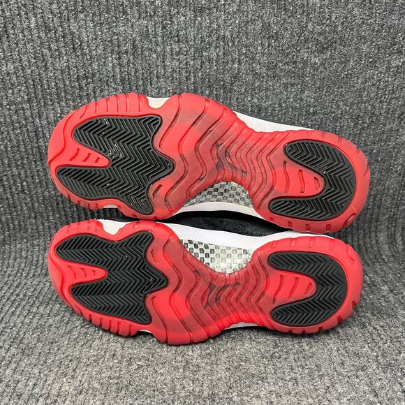 Nike Air Jordan 11 Retro Bred Velvet Black Red Womens Size 8 DB5457-061 - Picture 8 of 10